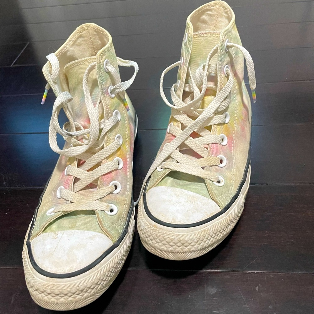 Women’s Converse high tops
